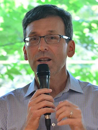 Bob Ferguson (politician) height profile photo