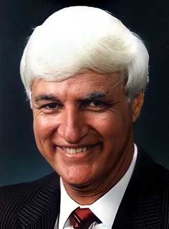 Bob Katter height profile photo