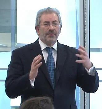 Bob Kerslake height profile photo