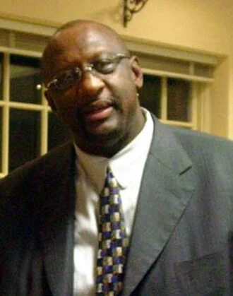 Bob Lanier height profile photo