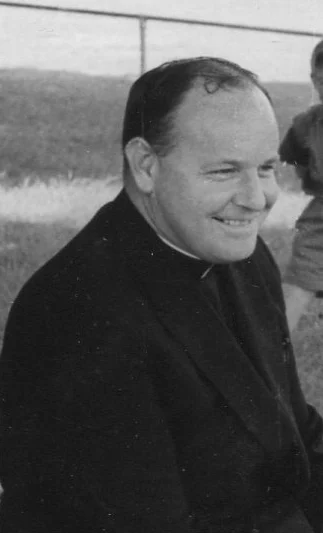 Bob Maguire height profile photo