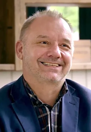 Bob Mortimer height profile photo