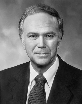 Bob Packwood height profile photo