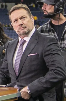 Bob Stoops height profile photo