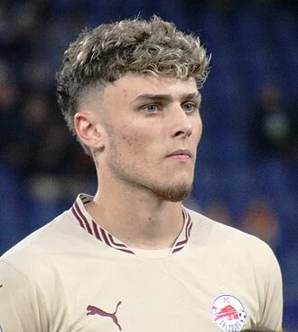 Bobby Clark (footballer, born 2005) height profile photo