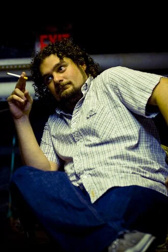 Bobby Moynihan height profile photo