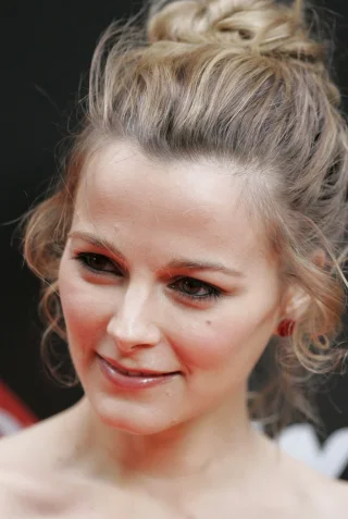 Bojana Novakovic height profile photo