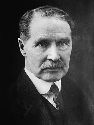 Bonar Law height profile photo