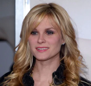 Bonnie Somerville height profile photo