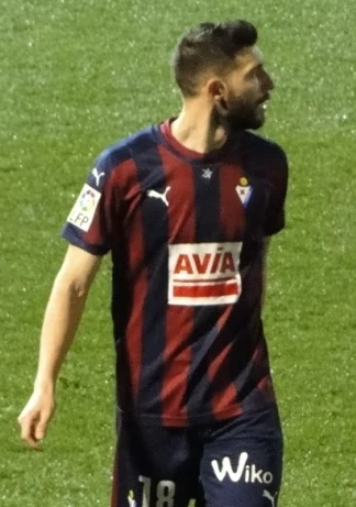 Borja Bastón height profile photo