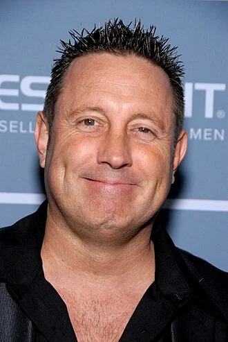 Brad Armstrong (director) height profile photo