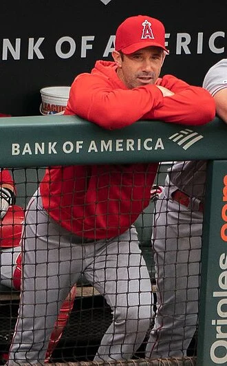 Brad Ausmus height profile photo