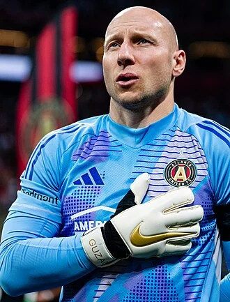 Brad Guzan height profile photo