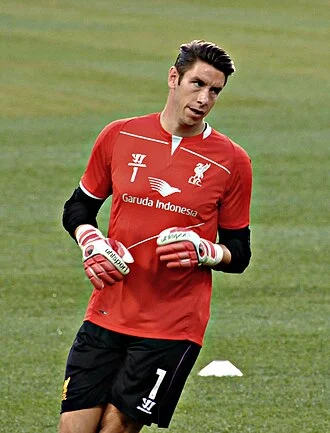 Brad Jones (soccer) height profile photo