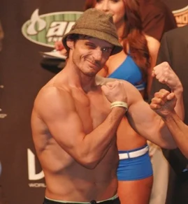 Brad Pickett height profile photo