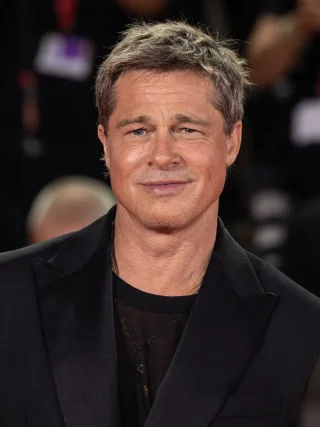Brad Pitt height profile photo