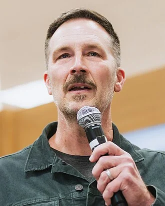 Brady Smith (actor) height profile photo