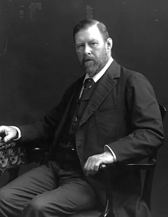 Bram Stoker height profile photo