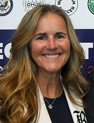 Brandi Chastain height profile photo