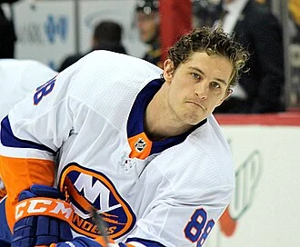 Brandon Davidson height profile photo