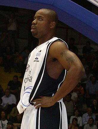 Brandon Hunter height profile photo