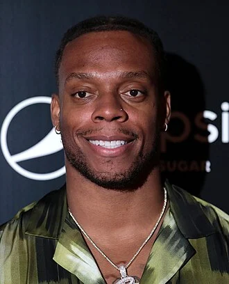 Brandon Marshall (linebacker) height profile photo