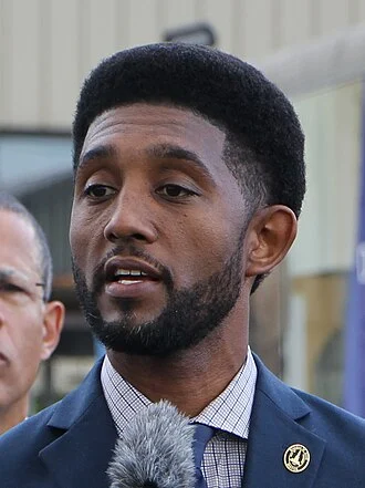 Brandon Scott height profile photo