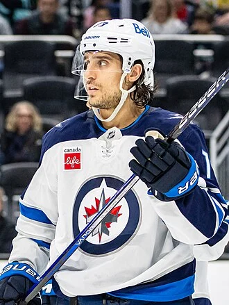 Brandon Tanev height profile photo