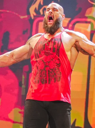 Braun Strowman height profile photo