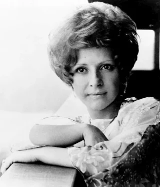 Brenda Lee height profile photo