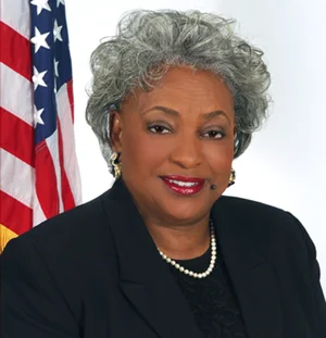 Brenda Snipes height profile photo