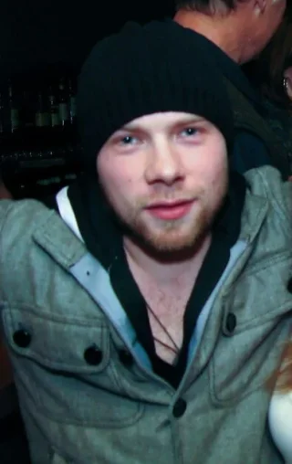 Brendan Fletcher height profile photo