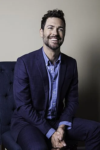 Brendan Hines height profile photo