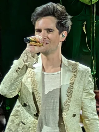 Brendon Urie height profile photo