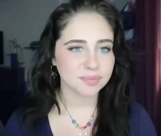 Brenna D'Amico height profile photo
