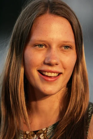 Brenna Harding height profile photo