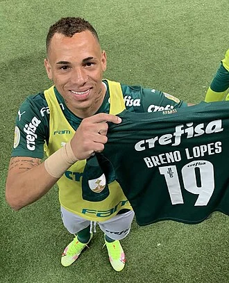 Breno Lopes (footballer, born 1996) height profile photo