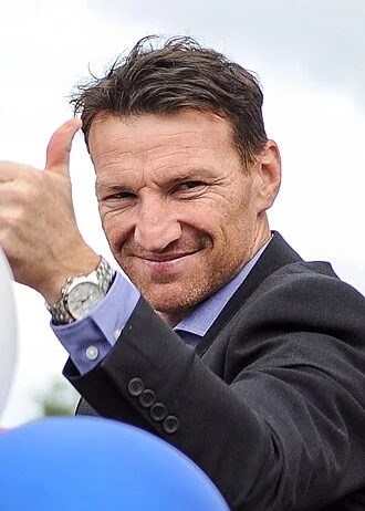 Brent Harvey height profile photo