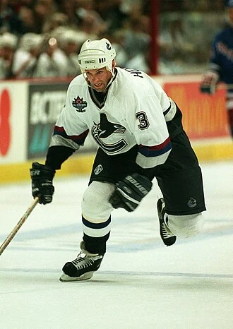 Bret Hedican height profile photo