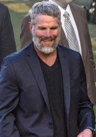 Brett Favre height profile photo