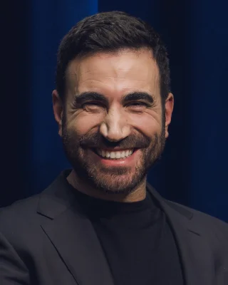 Brett Goldstein height profile photo