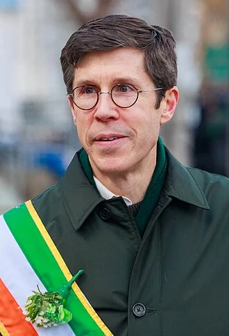 Brett Smiley (politician) height profile photo
