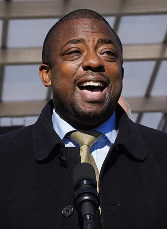 Brian Benjamin height profile photo
