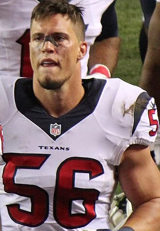 Brian Cushing height profile photo