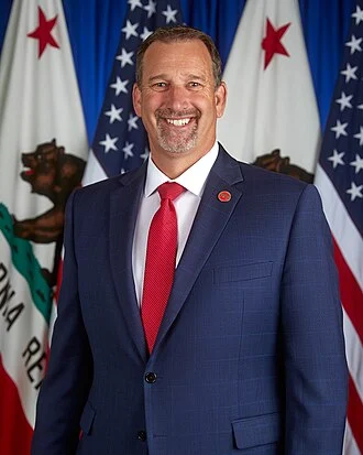 Brian Dahle height profile photo