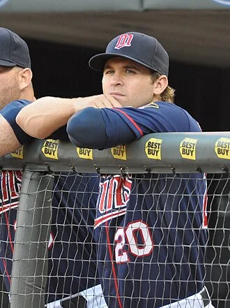 Brian Dozier height profile photo