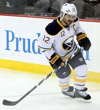 Brian Gionta height profile photo