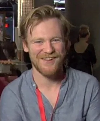Brian Gleeson (actor) height profile photo