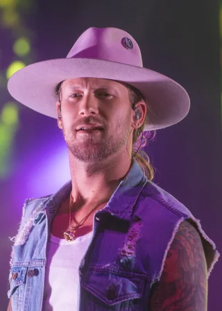 Brian Kelley height profile photo