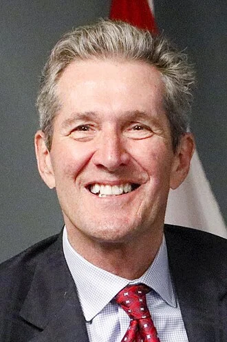 Brian Pallister height profile photo
